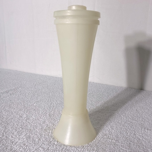 Vintage Tupperware Jiffy Sift Sifter - Picture 1 of 10
